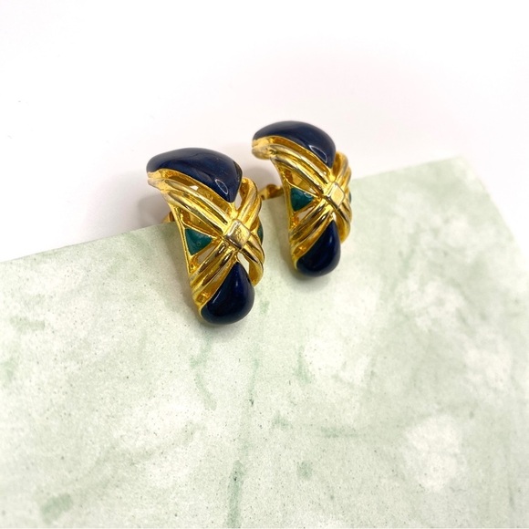 Chunky Gold Half Hoop Enamel Vintage Clip-On Earrings - Picture 6 of 9